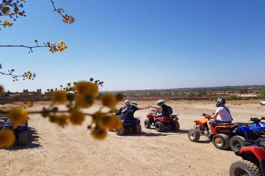 马拉喀什的 Lalla Takerkoust Lake Quad Bike 体验